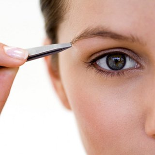 Épilation sourcils